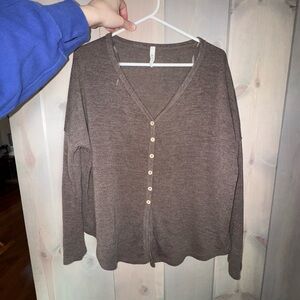 EUC MTS SWEATER SIZE SMALL/MEDIUM